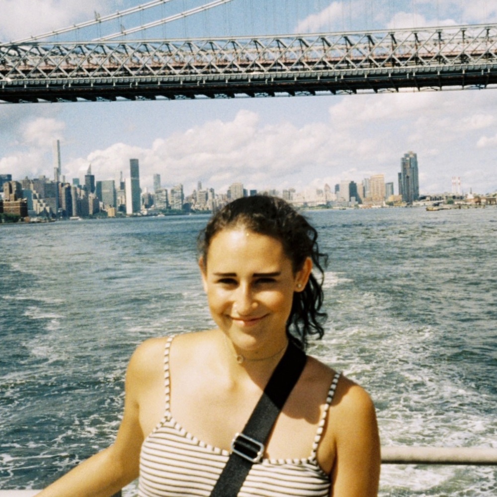 Meet your Posher, Dalia